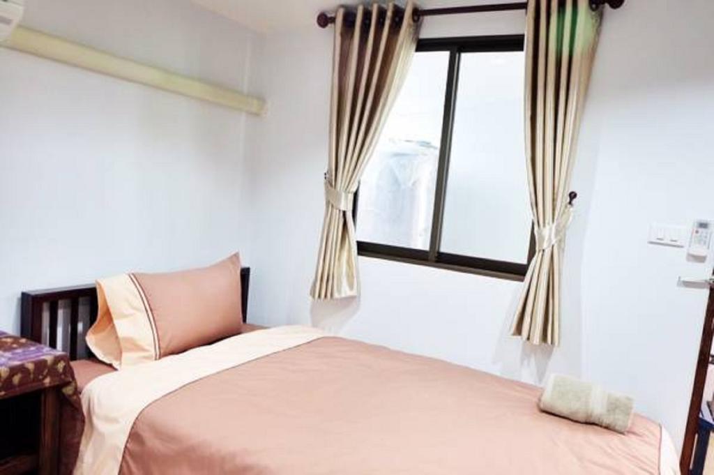 Hotel Baan Bunyat à Chiang Mai Extérieur photo