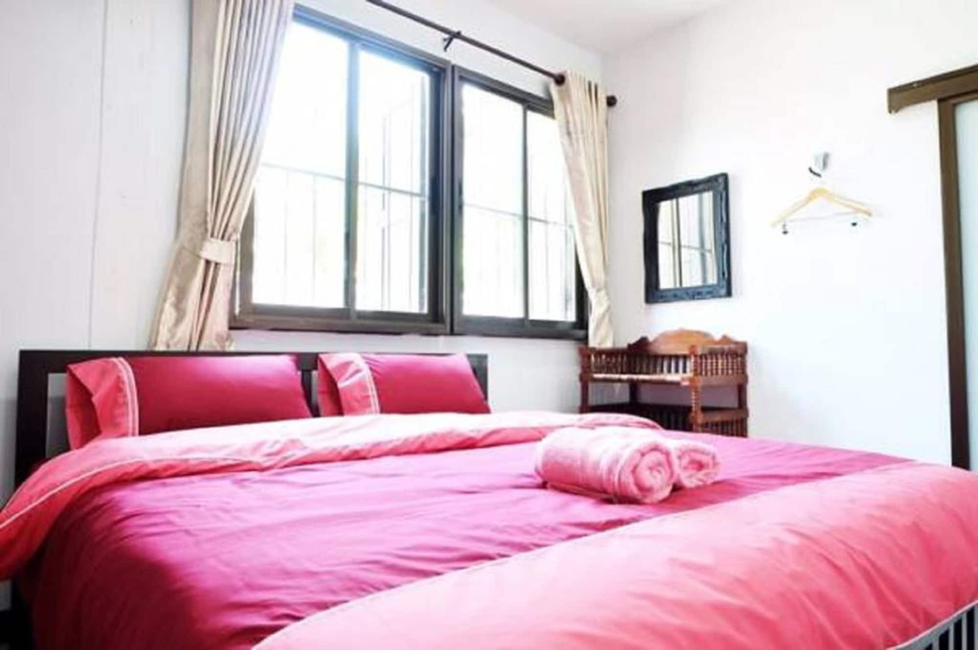 Hotel Baan Bunyat à Chiang Mai Extérieur photo