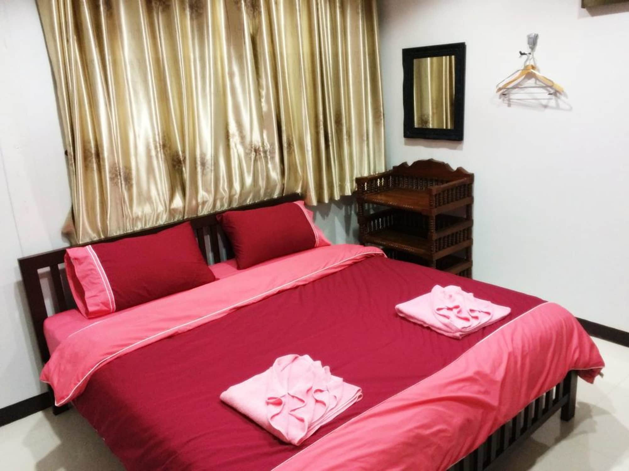 Hotel Baan Bunyat à Chiang Mai Extérieur photo